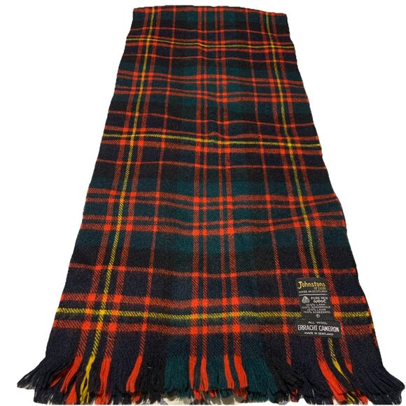 Johnstons of Elgin Wool Tartan Fringe Scarf Made in Scotland Erracht Cameron - Picture 1 of 4
